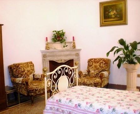 Tanina B & B Σάσαρι Δωμάτιο φωτογραφία